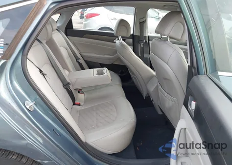 2016 Hyundai Sonata Sport z USA, uszkodzony, nr VIN 5NPE34AF6GH435514